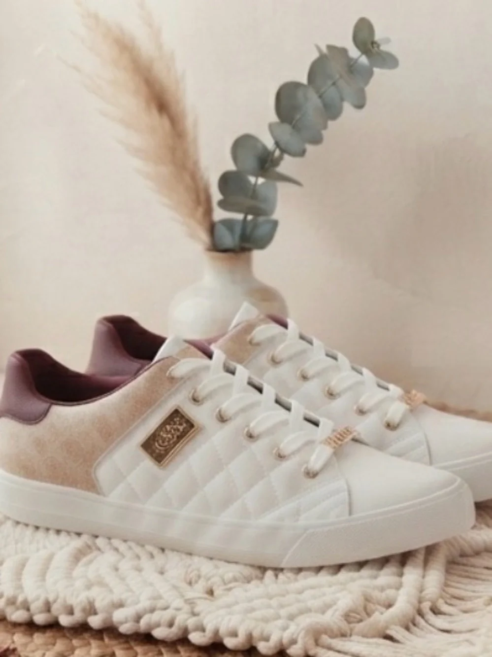 G by Guess Quilted White and Burgundy Low-Top Sneakers